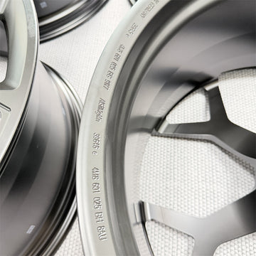 Audi RSQ8 23 inch OEM original forged wheels 22x10.5J ET18 4M8601025CM